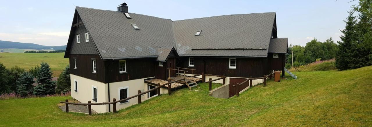 Loučná pod KlínovcemChaloupka Slamenka别墅 外观 照片