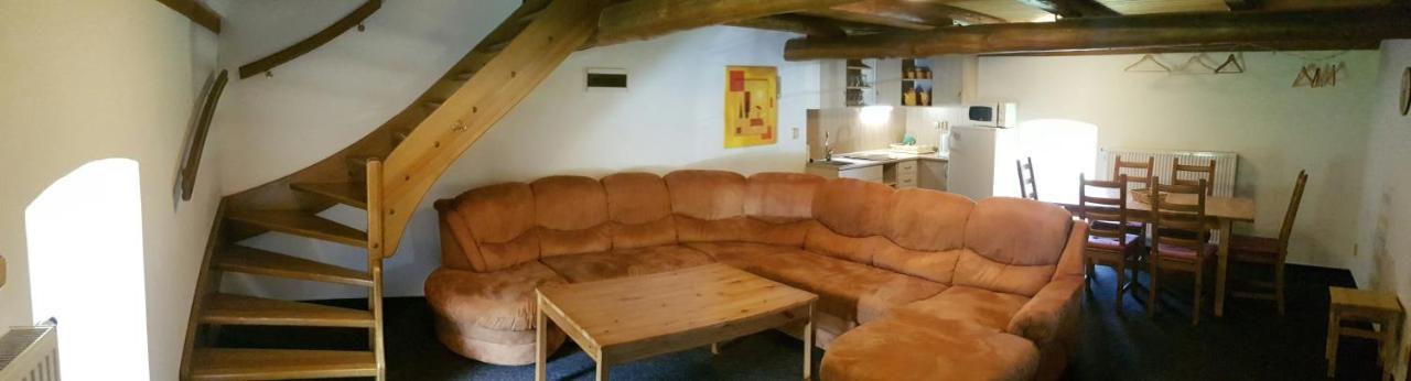 Loučná pod KlínovcemChaloupka Slamenka别墅 外观 照片